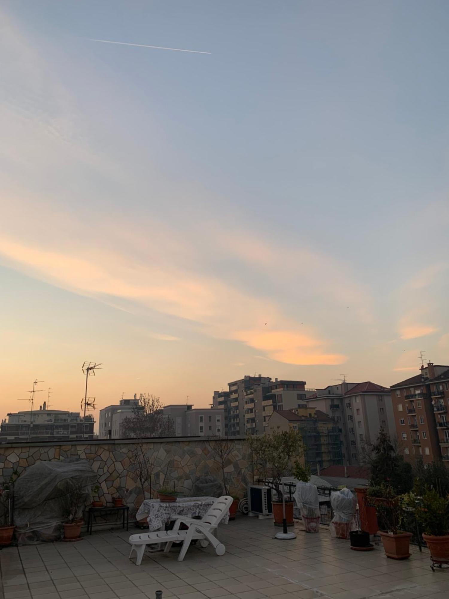 Metro Suite Milano Exterior foto